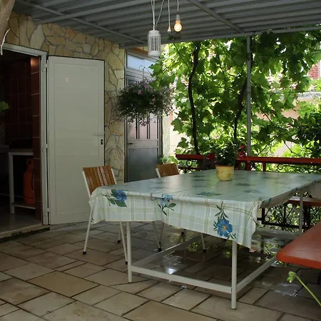Studio 4563b Apartment